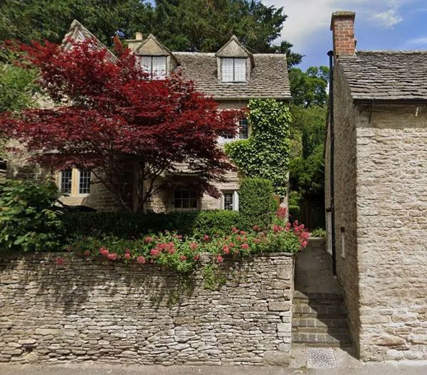 Riverside Cottage photo 1