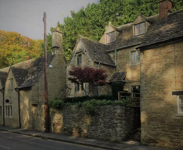 Riverside Cottage photo 2