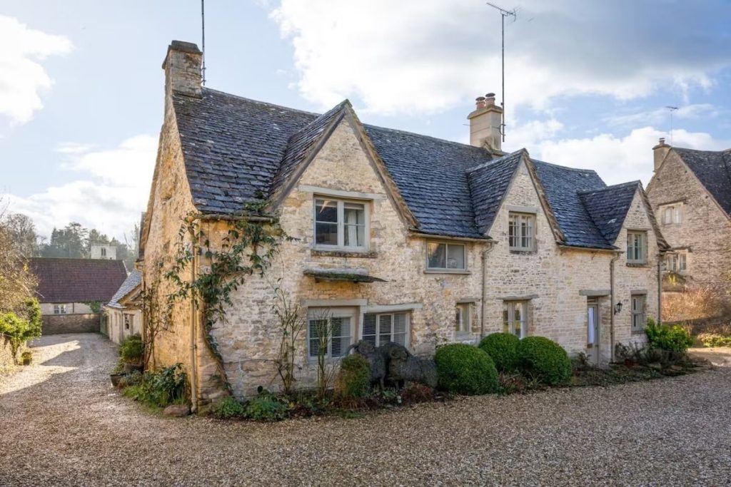 Rosemary Cottage: A fireside retreat for two photo 3